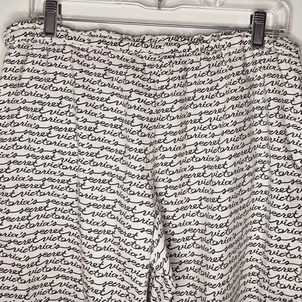 VICTORIA’S Secret All-Over Logo Pajama Set - Picture 13 of 15